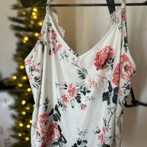 SHEIN Floral Lace Trim Top in Pink and Black